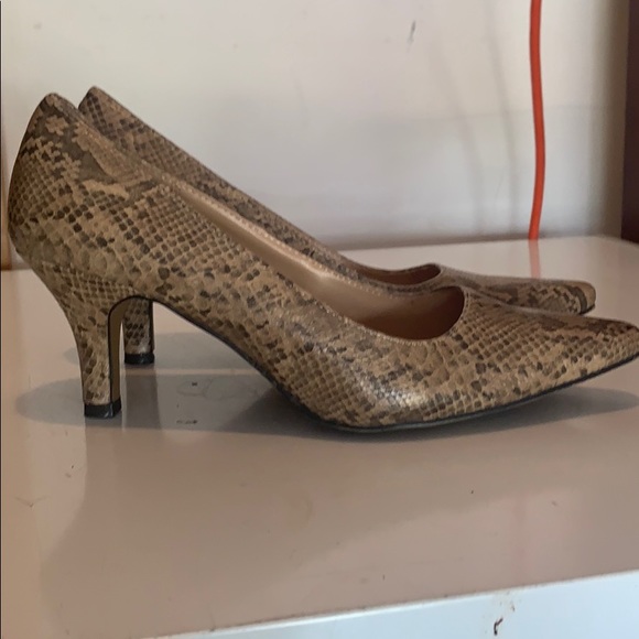 Leopard pumps - Picture 2 of 5